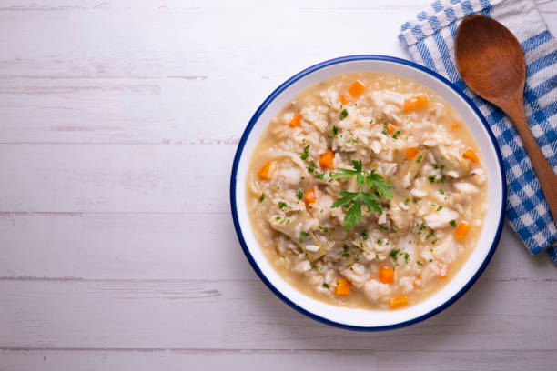 istock Soupy rice with artichokes and carrots. Typical Spanish gastronomy platter. 1424269518