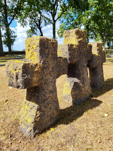 first world war german cemetery in west flanders - flanders war grave war memorial imagens e fotografias de stock