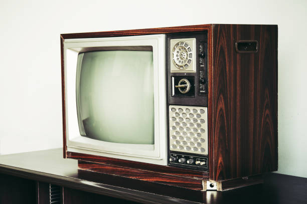 istock Vintage Old TV 1424274723
