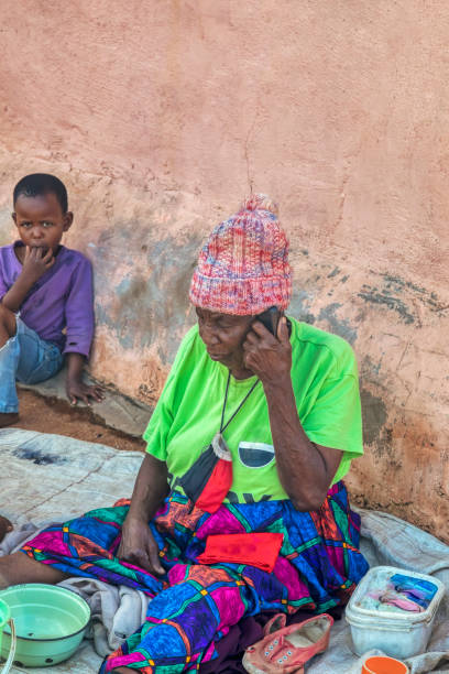 istock granny on the phone 1424275988