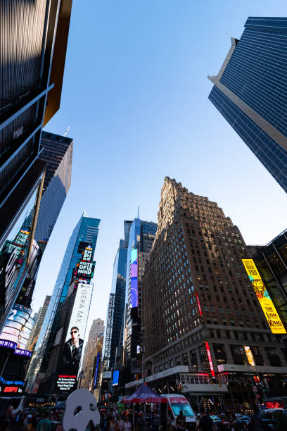istock Low angle of talls building in manhattan 1424338502