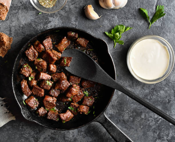 istock Garlic butter steak bites 1424359589