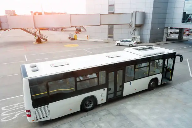 Bus for transporting passengers from the terminal building to the aircraft gangway