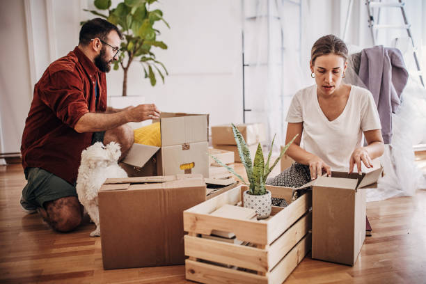 istock Couple starting a new life 1424378262