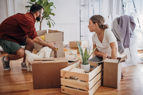 istock Couple starting a new life 1424378281