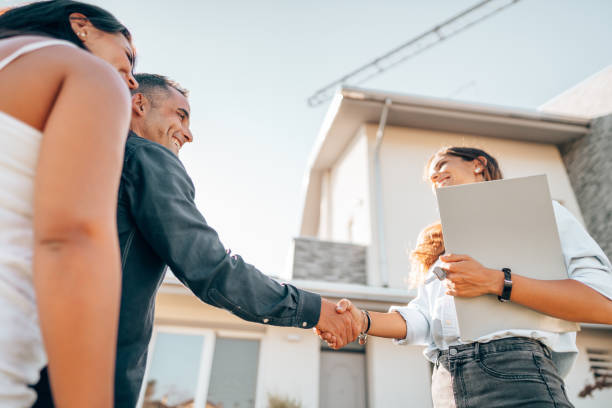 istock It is time to buy a new house 1424554342
