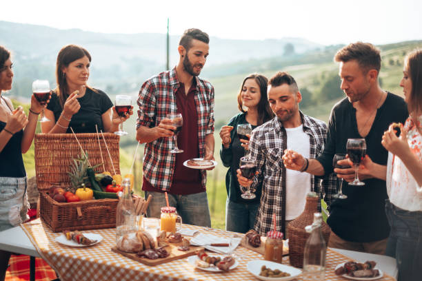 istock toasting with wine at the bbq 1424581076