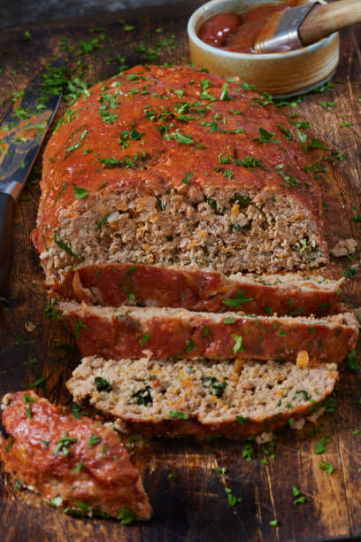 istock Moist Turkey and Spinach Meatloaf 1424617341