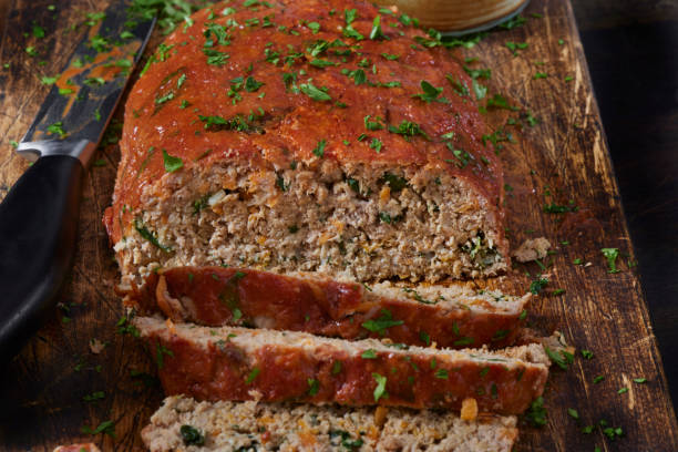 istock Moist Turkey and Spinach Meatloaf 1424619847