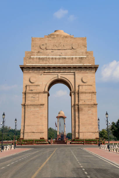 india gate in new delhi stock photo - delhi imagens e fotografias de stock