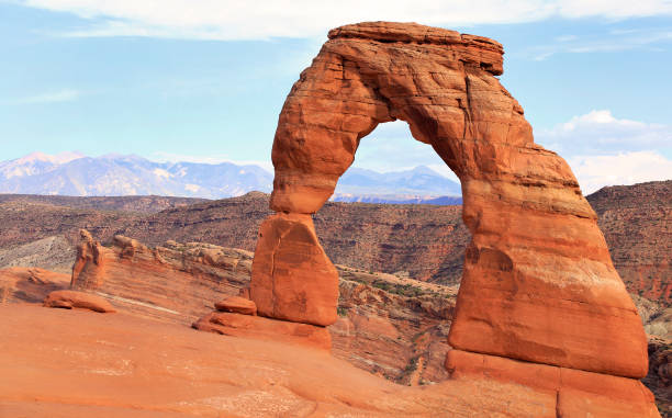 istock Delicate Arch in Arches National Park, Utah, USA 1424789801