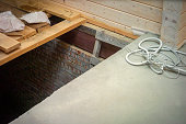 unfertiger-keller-ohne-treppe.jpg?b=1&s=170x170&k=20&c=y7rzlmjob7s309OE1brYN7WLsGGMaZHuX36wej1Koow=