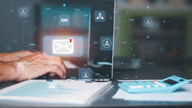 istock Business people communicate online messages with e-mail, network letter technology and digital marketing concepts, modern business connections and newsletters, electronic traffic and correspondence. 1424801786
