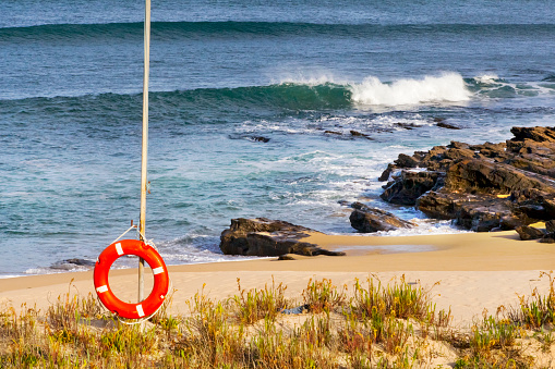Surf rescue in the shallows