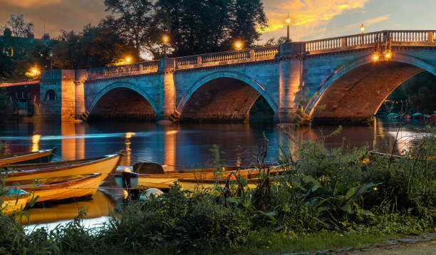 istock Richmond Upon Thames Bridge at night 1424890024