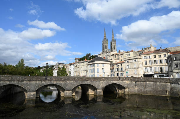 istock City of Niort 1424919752