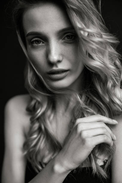 istock Beautiful emotional woman 1424985702