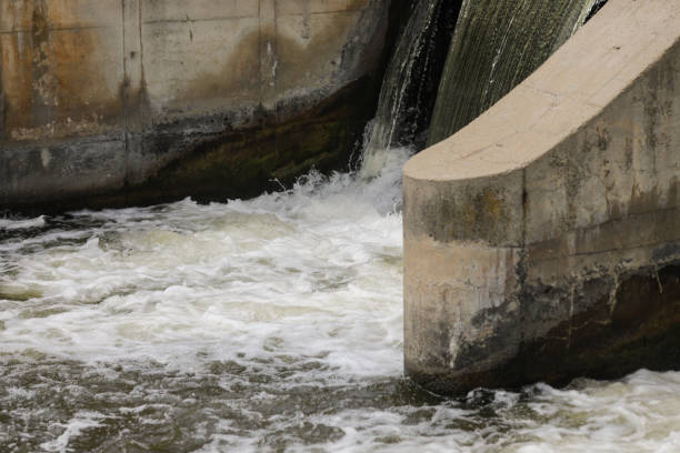 istock Water flowing through a sluice on a river. 1424986854