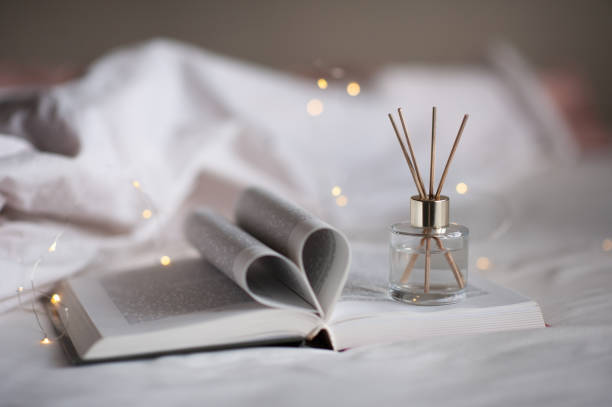 istock Heart  shape with folded pages in bed 1424991658