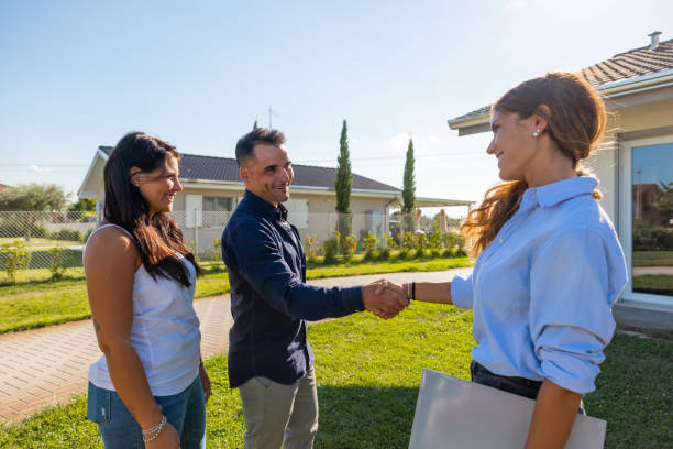 istock Young couple just aquired a new property 1425136468
