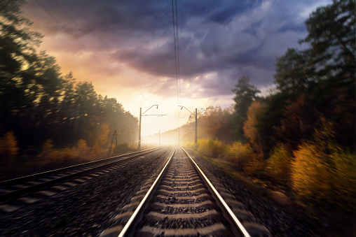 500+ Railway Track Pictures [HD] | Download Free Images on Unsplash