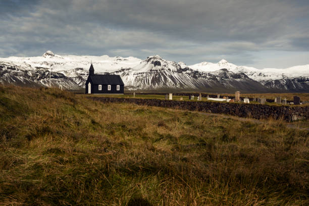 istock Iceland church 1425195162