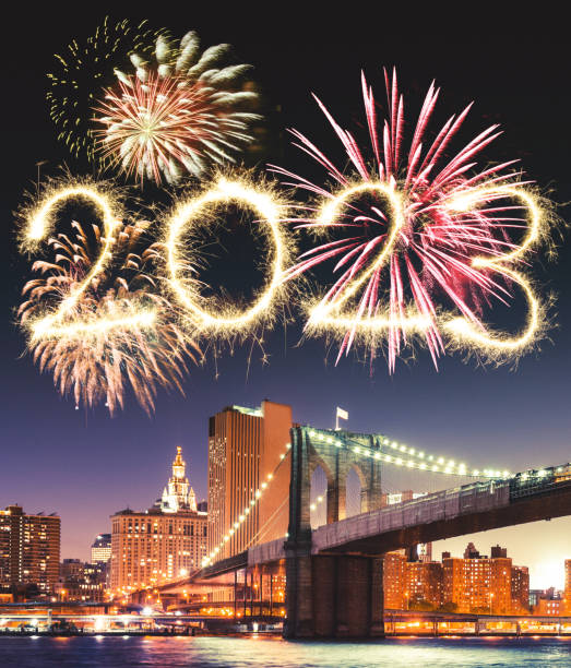 2023 new year's eve fireworks in new york city 2023 new year's eve fireworks in new york city new years eve new york stock pictures, royalty-free photos & images