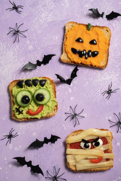 istock Fun Halloween monster toasts 1425289431