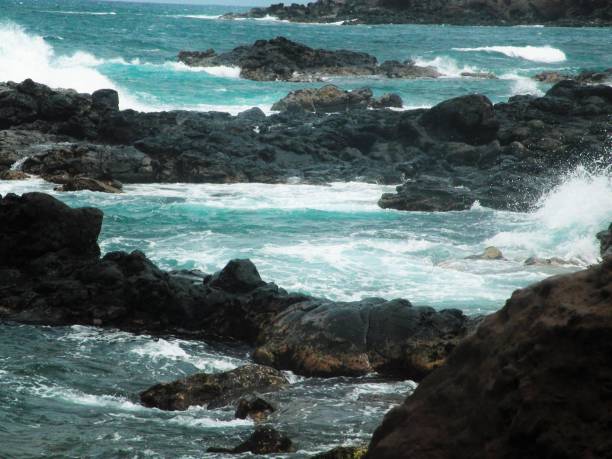 o havaí  - waterfall hawaii islands maui oahu - fotografias e filmes do acervo