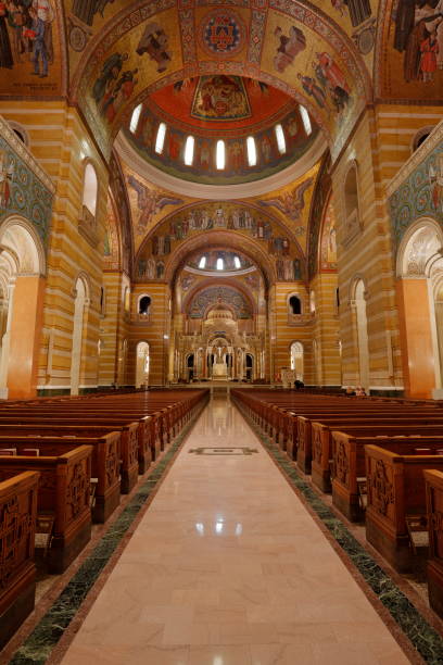 istock Cathedral Basilica of Saint Louis 1425330642