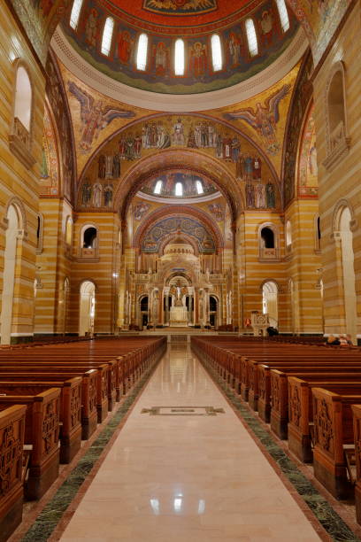 istock Cathedral Basilica of Saint Louis 1425330666