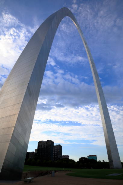istock Gateway Arch National Park in St. Louis 1425331245