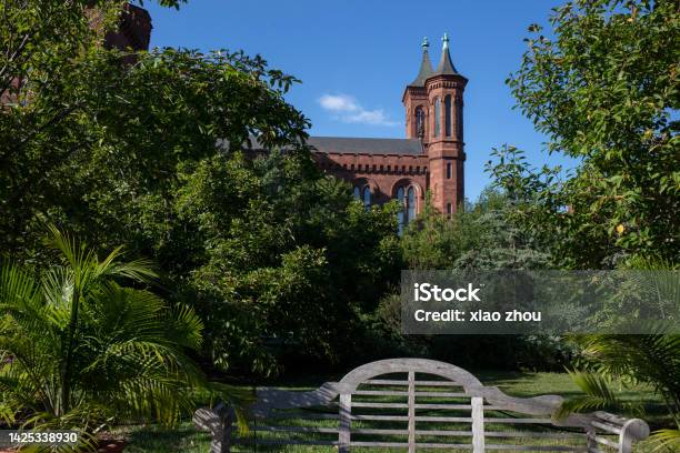 Smithsonian Castle In Washington Dc Stock Photo - Download Image Now - Smithsonian Institution, Architecture, Built Structure