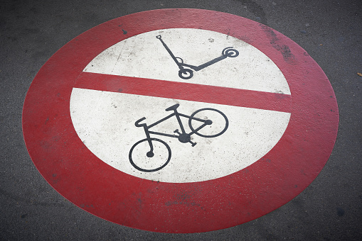 Prohibition of scooter and bicycle on a footpath in Mulhouse in France