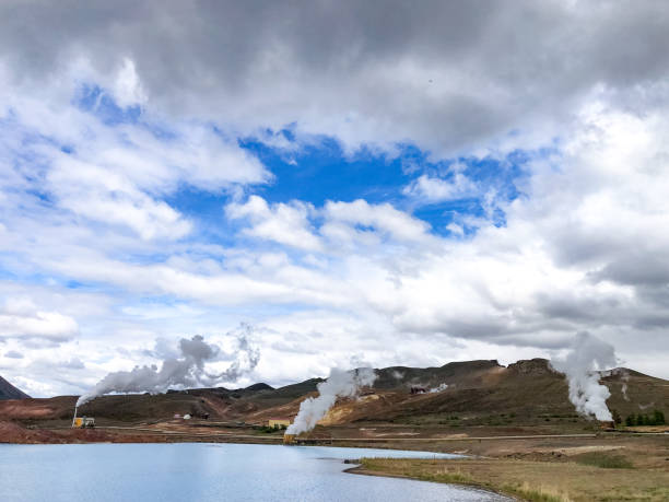 アイスランドの地熱発電所 - iceland hot spring geothermal power station geyser ストックフォトと画像