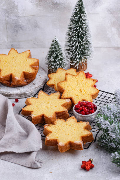 istock Traditional Christmas Italian cake pandoro 1425483725