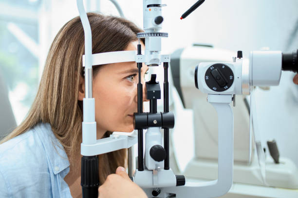 istock Young woman on eye exam 1425487372