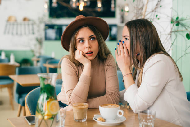 istock women talking in cafeteria 1425508970