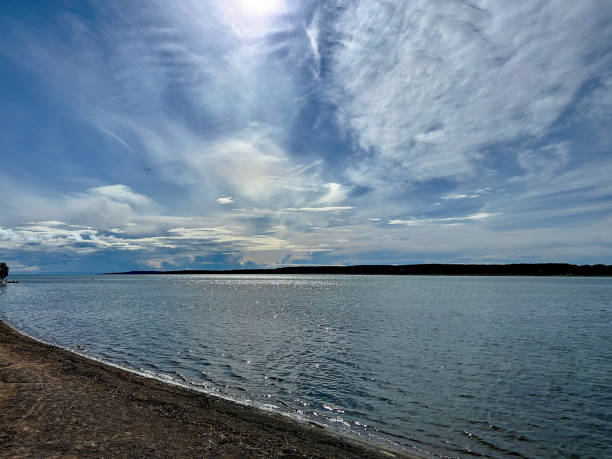 istock Outdoor close to lagoon 1425573502