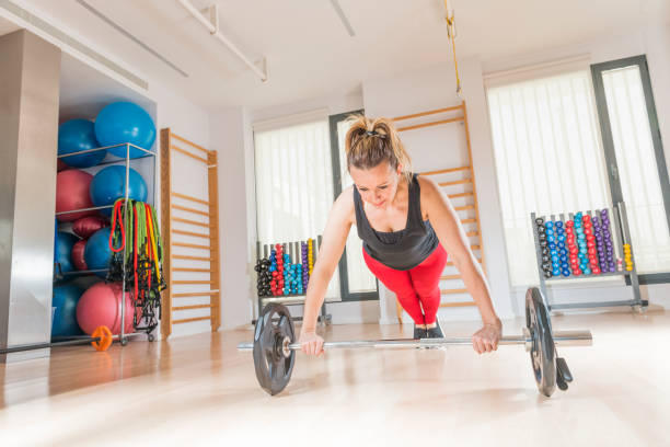 istock Woman practicing fitness 1425591792