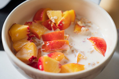Oatmeal with Peaches