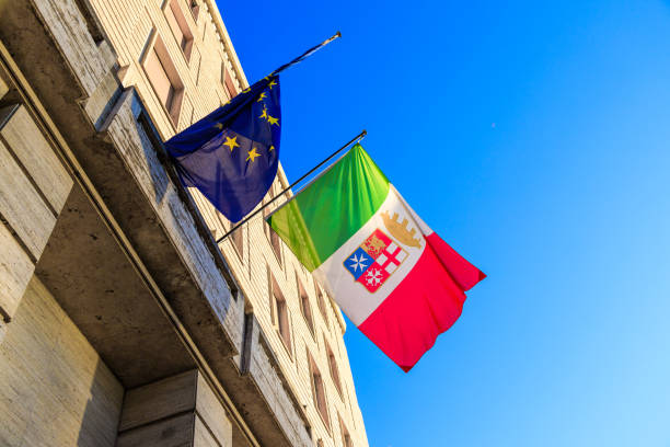 istock Italian flag on a balcony. 1425612217