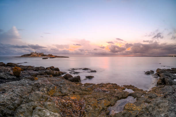 istock Isola delle Correnti 1425665942