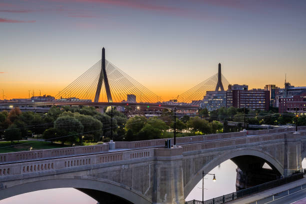 historical sites of boston, massachusetts - boston charles river skyline massachusetts imagens e fotografias de stock