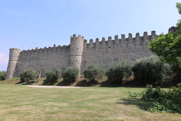 istock Early summer on Lake Garda 1425783860