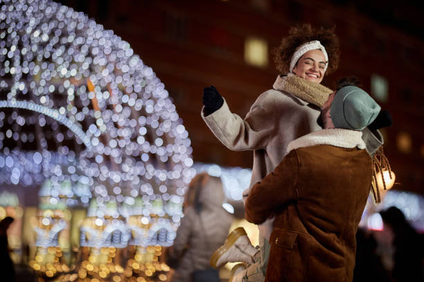 istock Fun on Christmas night in the city! 1425789813