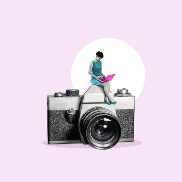 обработка изображений онлайн, арт-коллаж. - photographer women retro revival camera стоковые фото и изображения
