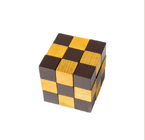 ウッドパズル、脳の体操、木製のロジックゲーム3dブロック - cube puzzle three dimensional shape block ストックフォトと画像