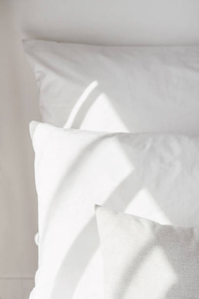 Anatomical pillows with latex and memory foam in bedroom