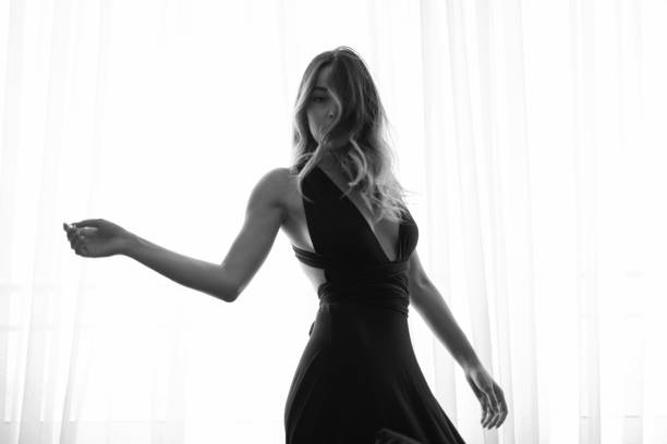 istock Elegant Beautiful Woman 1426012151